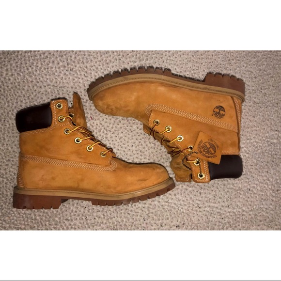 🔥MAKE AN OFFER! TIMBERLAND BOOTS🔥 - Picture 5 of 7
